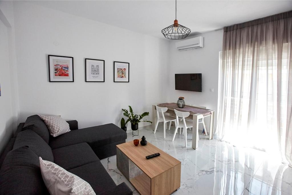 Mg Apartments Alexandroúpolis Ngoại thất bức ảnh